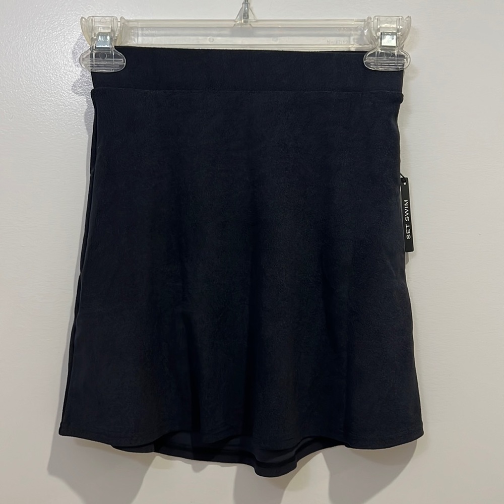 Set Active Skirt
